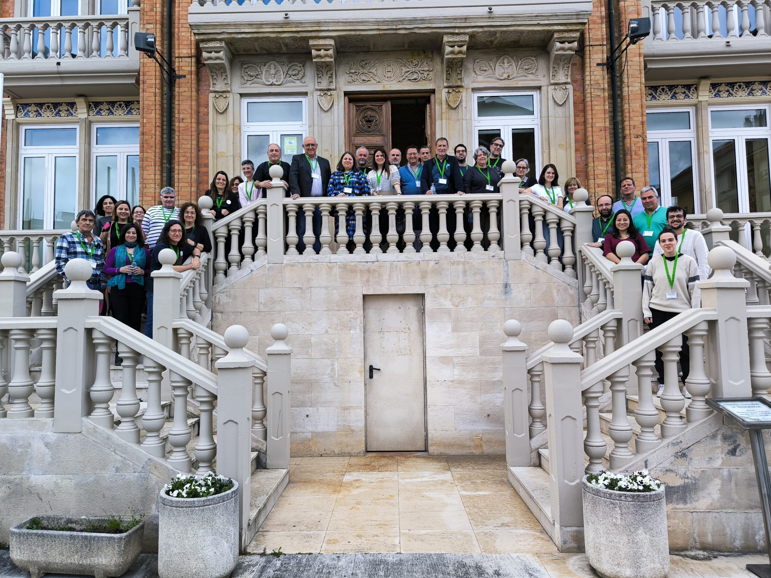 Foto participantes en el Seminario sobre actividades para estimular el talento matemático
